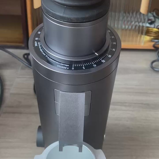DF64V Detachable Chute for Easy Cleaning