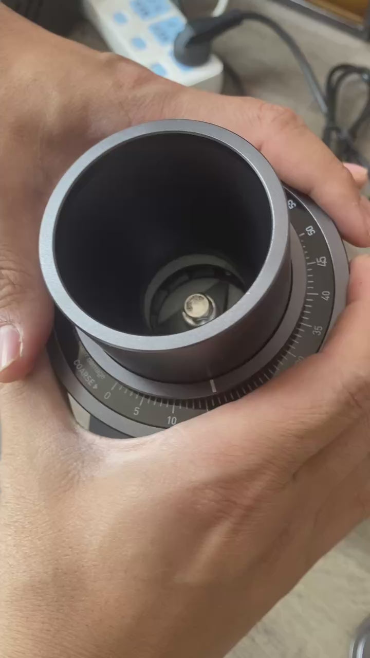 DF64V Easy Burr Access for cleaning